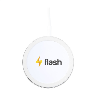 Logotrade mainoslahja tuotekuva: Force MagSafe 10 W kierrätetty langaton laturi